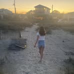 Leila Stone - Facebook