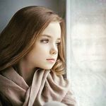 Roes Lana - @lanaroes - Instagram