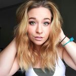 Lani Davis - @lanisofly - Instagram