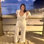 Lani Wallace - @lanidubbleyou - Instagram