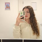 Lara Berger - Facebook