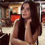 Lara V. Bernardo - @_larabernardoo - Instagram