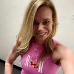 Lara Blake - @larablake07 - Instagram
