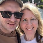 Lara Bolton - @bolt.stays.on - Instagram