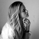 Lara Brenner - @larabre23 - Instagram
