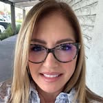Lara Caldwell - @mamallamalara - Instagram