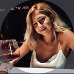 Lara Çallı - @laracallii - Instagram