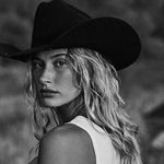 Lara Clark - @lara_clark_32 - Instagram