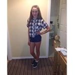 Lara Devlin - @laradevlin111 - Instagram