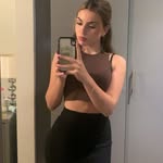 larissa - @_larafitzpatrick - Instagram