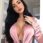 Lara Flood - @laraflood23 - Instagram