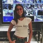 @_larahill - Instagram