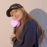 Lara Hwang - @larahwang0 - Instagram
