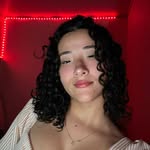 𝔏𝔞𝔯𝔞 𝔳𝔦𝔱𝔬𝔯𝔦𝔞 🕷 - @lara_kleinibing - Instagram