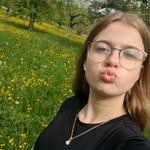 Lara Krämer - @lara.kr.10 - Instagram