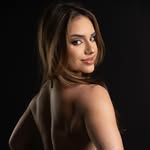 Lara - @laralicks - Instagram