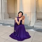 Lara Li - Facebook