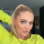 LÁRA LIND - @laralind - Instagram