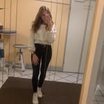 Lara - @lara_mueller8_ - Instagram