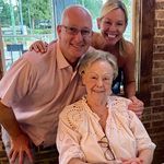 Lara Sullivan Newman - @laranewman433 - Instagram