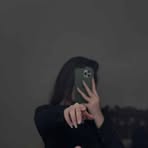 Lara Roy - Facebook