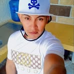 Lara Roy - Facebook