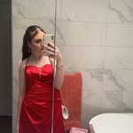 Lara Roy - @lararoy08 - Instagram