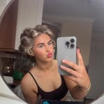 Lara Scott - Facebook