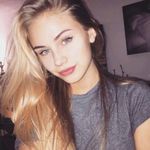 @_larastein_ - Instagram