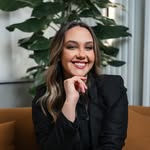 LARA STEINER BACK . Cirurgiã-Dentista - @larasteinerback - Instagram