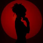 @larastrunk - Instagram