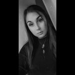 Lara Urban - @_laralaraa_ - Instagram