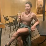 Lara Yost - @larayost - Instagram