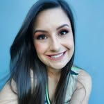 Larissa Albarnaz - @larissaalbarnaz - Instagram