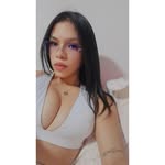Larissa Bento - @larissa_albaradoo - Instagram