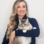 Larissa Armstrong - Medicina Veterinária - @vetlariarmstrong - Instagram