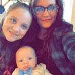 Larissa Barlow - Facebook