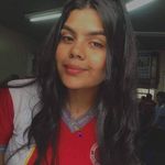 Larissa - @larissa_blakes - Instagram