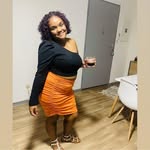 Larissa Brandon - @dom_lbr - Instagram