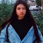 @lari.ssabright - Instagram