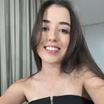 Larissa Caseiro - @larissamcaseiro - Instagram