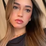 Renata - @larissacastillo_ - Instagram