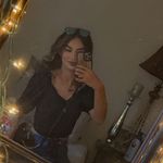 Larissa Chacon🫶🏼🩷 - @laryyy_03 - Instagram