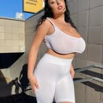 Larissa Dillon - @larissadillon90 - Instagram