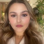Larissa Herrera Vellon - @dra_larissa_herrera - Instagram