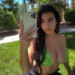 Larissa Holmes - @larissaholmes1 - Instagram