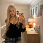 Larissa - @_larissajohnston - Instagram