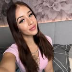 Larissa Klein - @larissaa.kln - Instagram