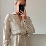 Larisa Knowles - Facebook
