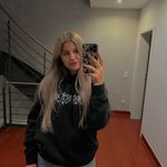 Larissa Lang - @larxssa.lng - Instagram